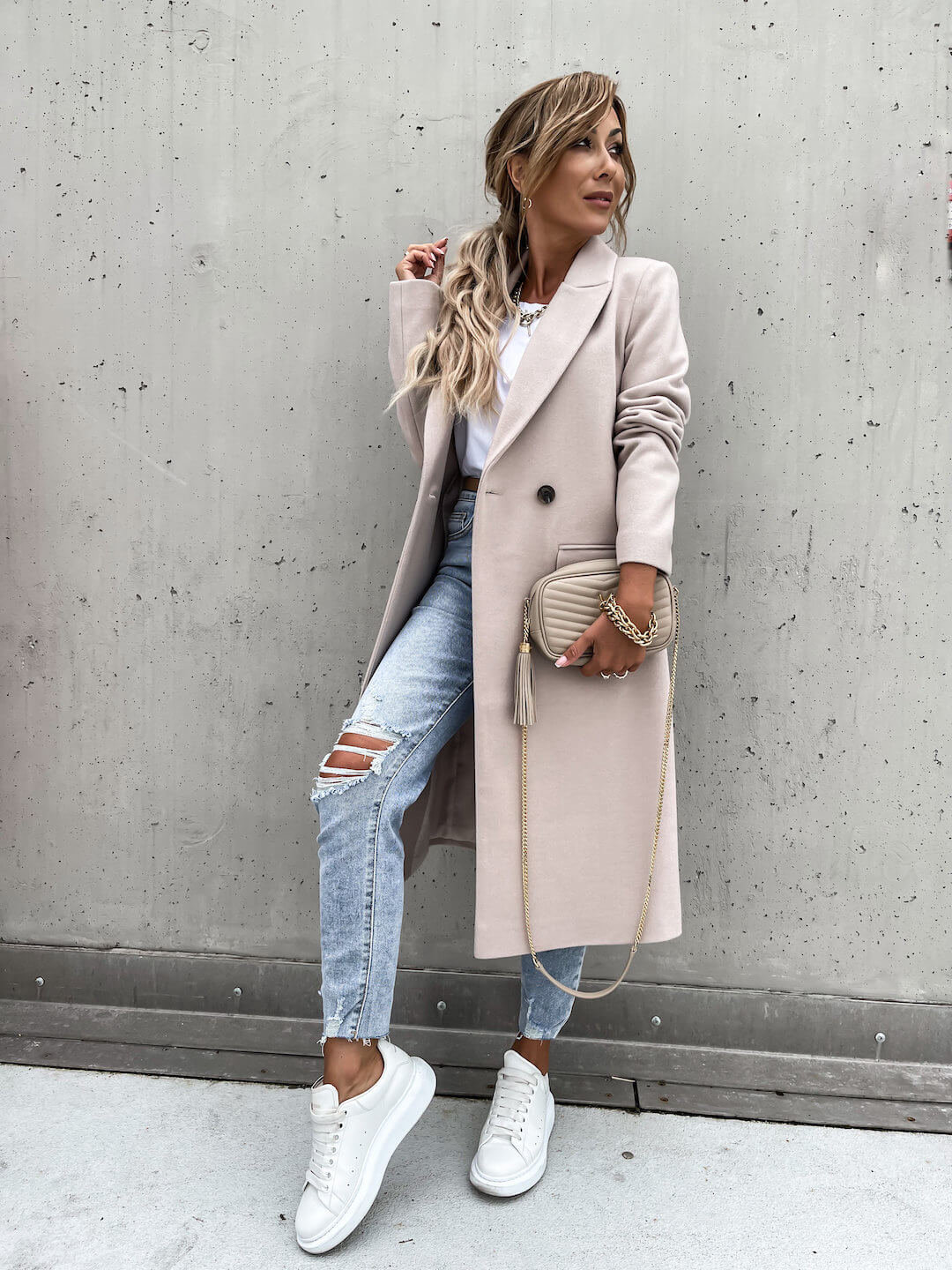 Women's Long Coat in Whipped Wool