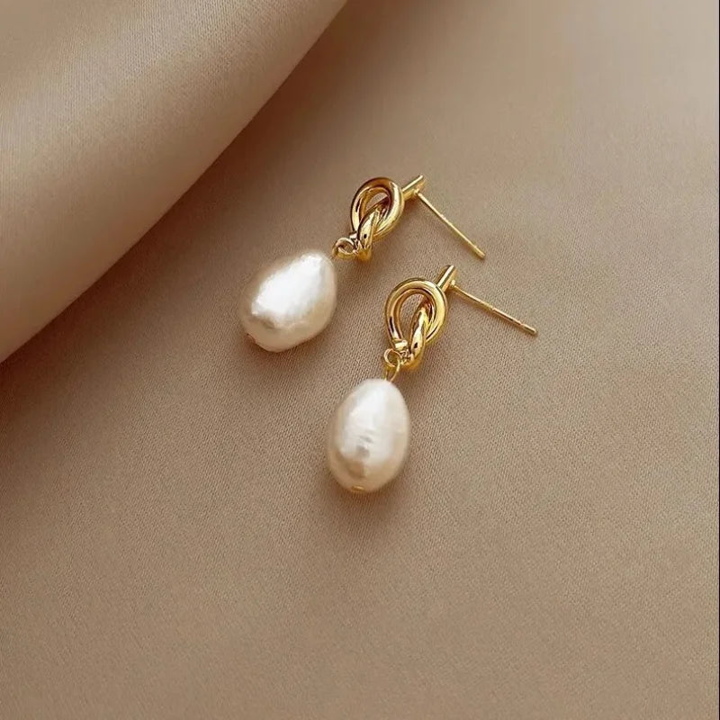 Pearl Knot Earring