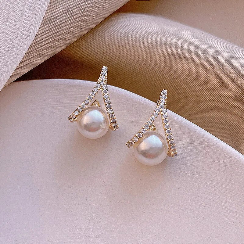 Women's Pearl and Zirconia Earring