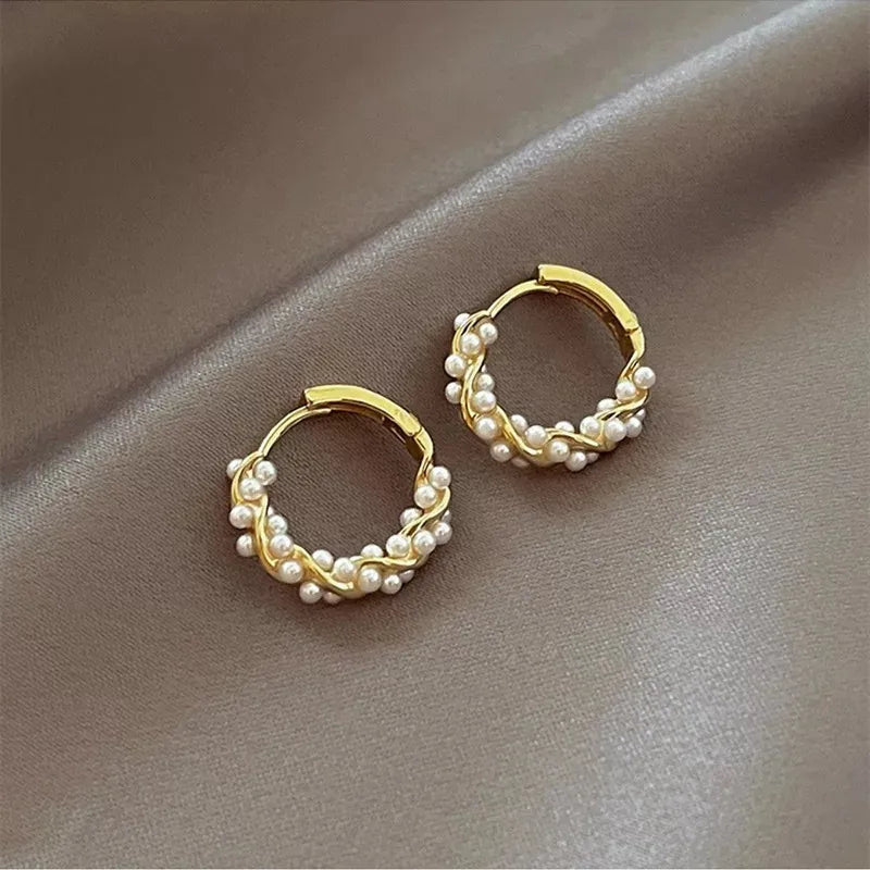 Pearl Bow Earring