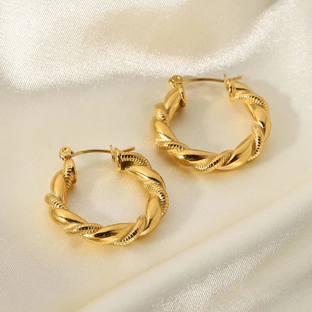 18k Gold Plated Traced Hoop Earring