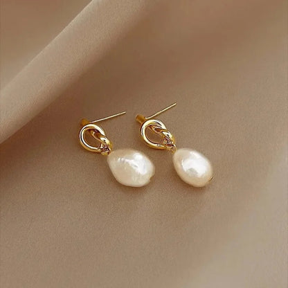 Pearl Knot Earring