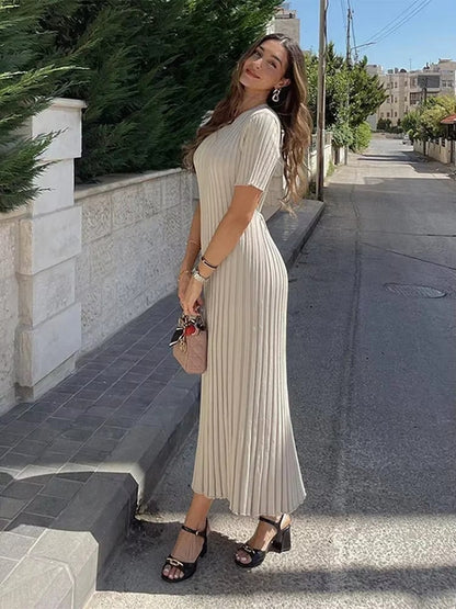 Long Pleated Short-Sleeved Dress