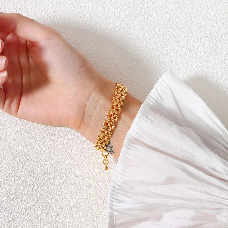 Golden Link Bracelet